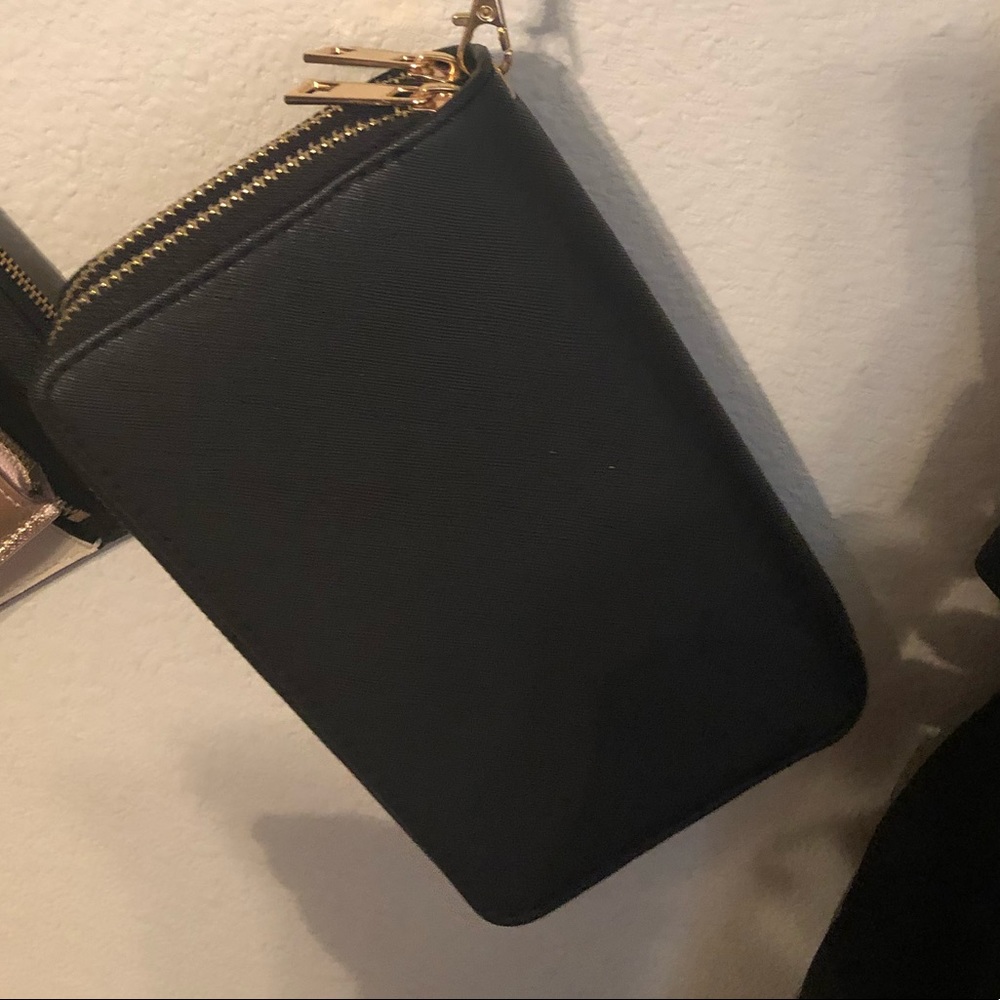 BLACK WRISTLET